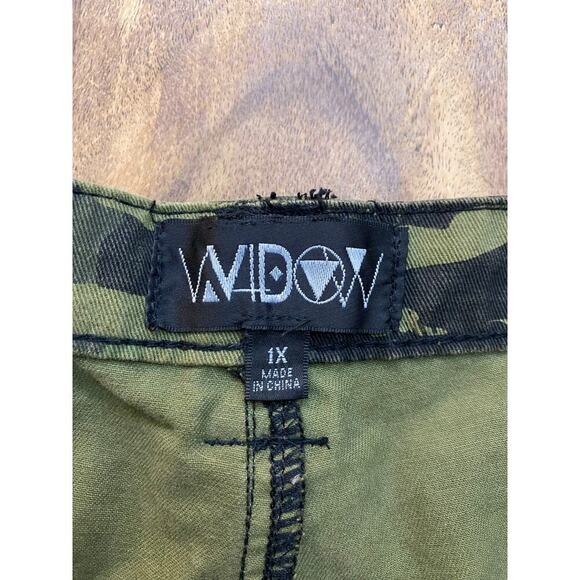 Widow Green Black Camouflage Cargo Shorts Size 1X - Picture 3 of 5